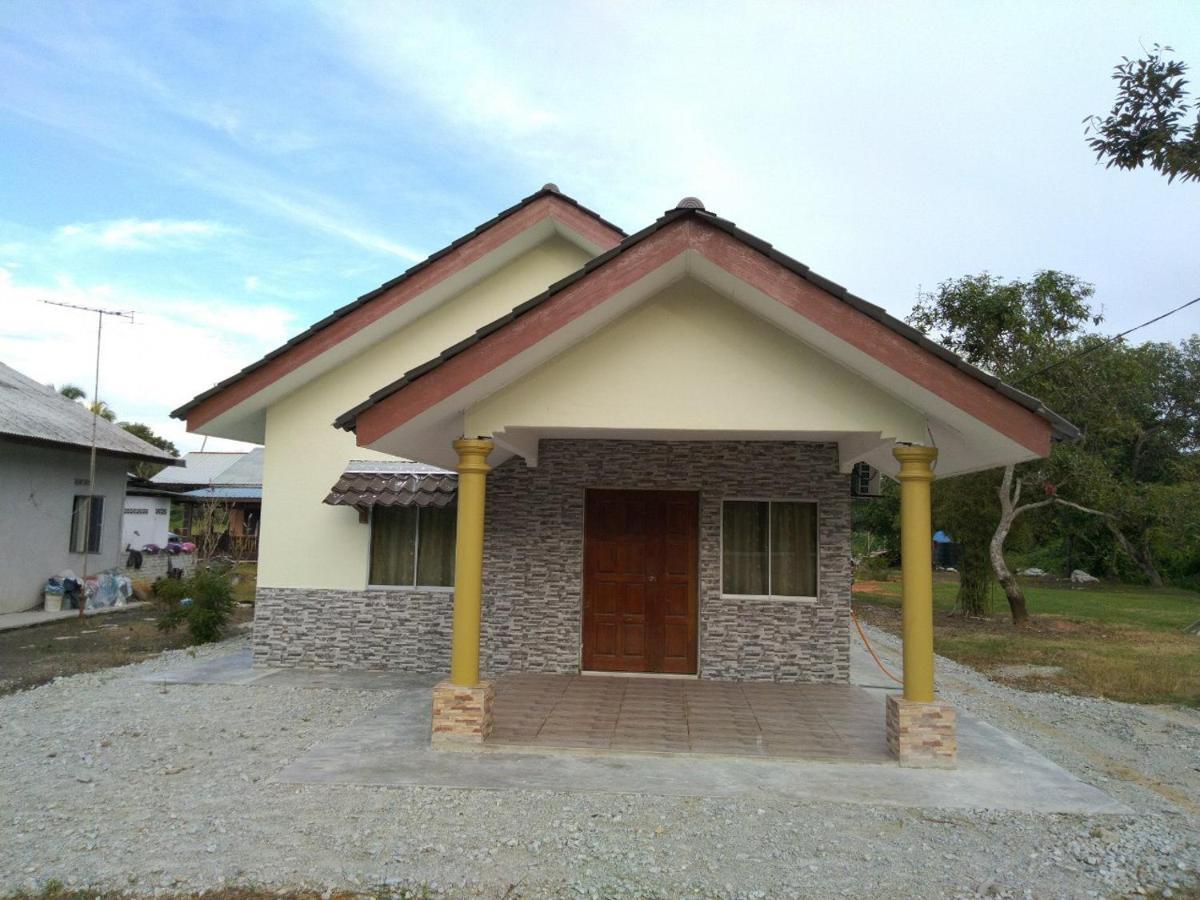 Homestay Pantai Remis Jeram (Selangor) Exterior photo